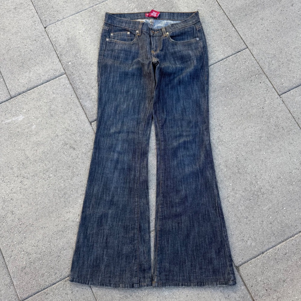 Windsor Women Blue Dark Wash Low Rise Flare Leg Jeans Size 5 Heart Embroidery